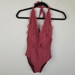 Xhilaration Halter Top Lace Swimsuit‎